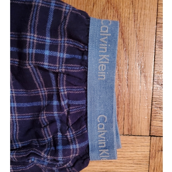 Genuine Calvin Klein lounge pants - Picture 3 of 3